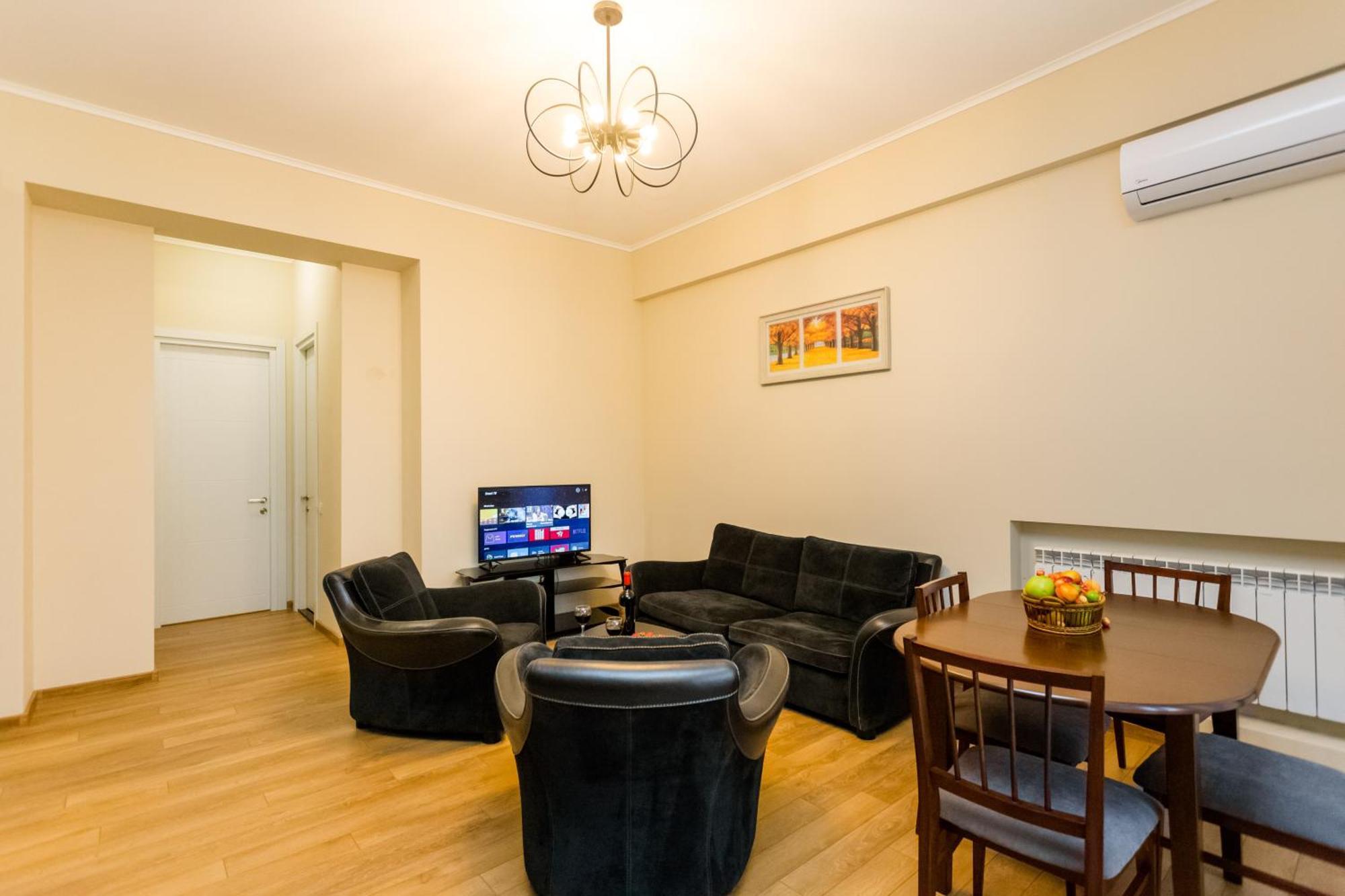 Comfy Home V Tbilisi Esterno foto